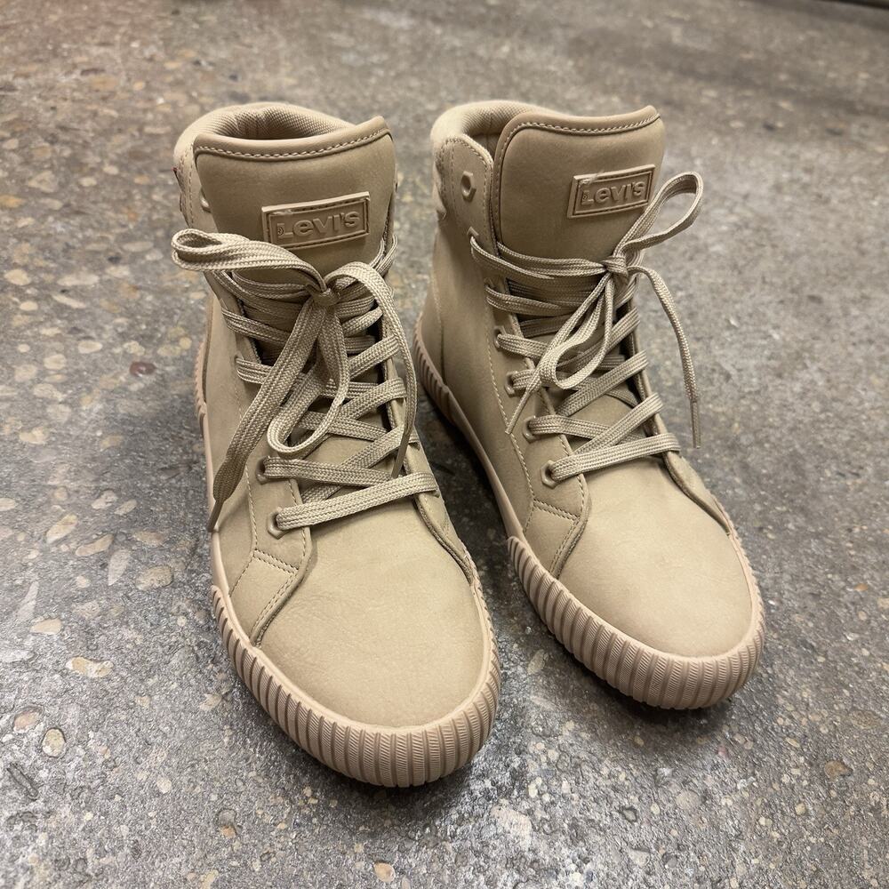 Levi’s Women’s Beige High Top Sneakers US 8 Synthetic Chunky Platform Excellent